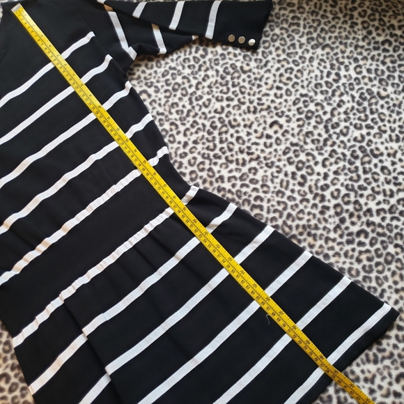 WHBM Black and White Sweater Stripe Tunic Top, Size Medium, EUC, Style 57009817 - Picture 12 of 13